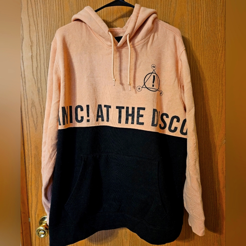 Panic at the Disco 'Pray For The Wicked' Peach and Black XXL Hoodie